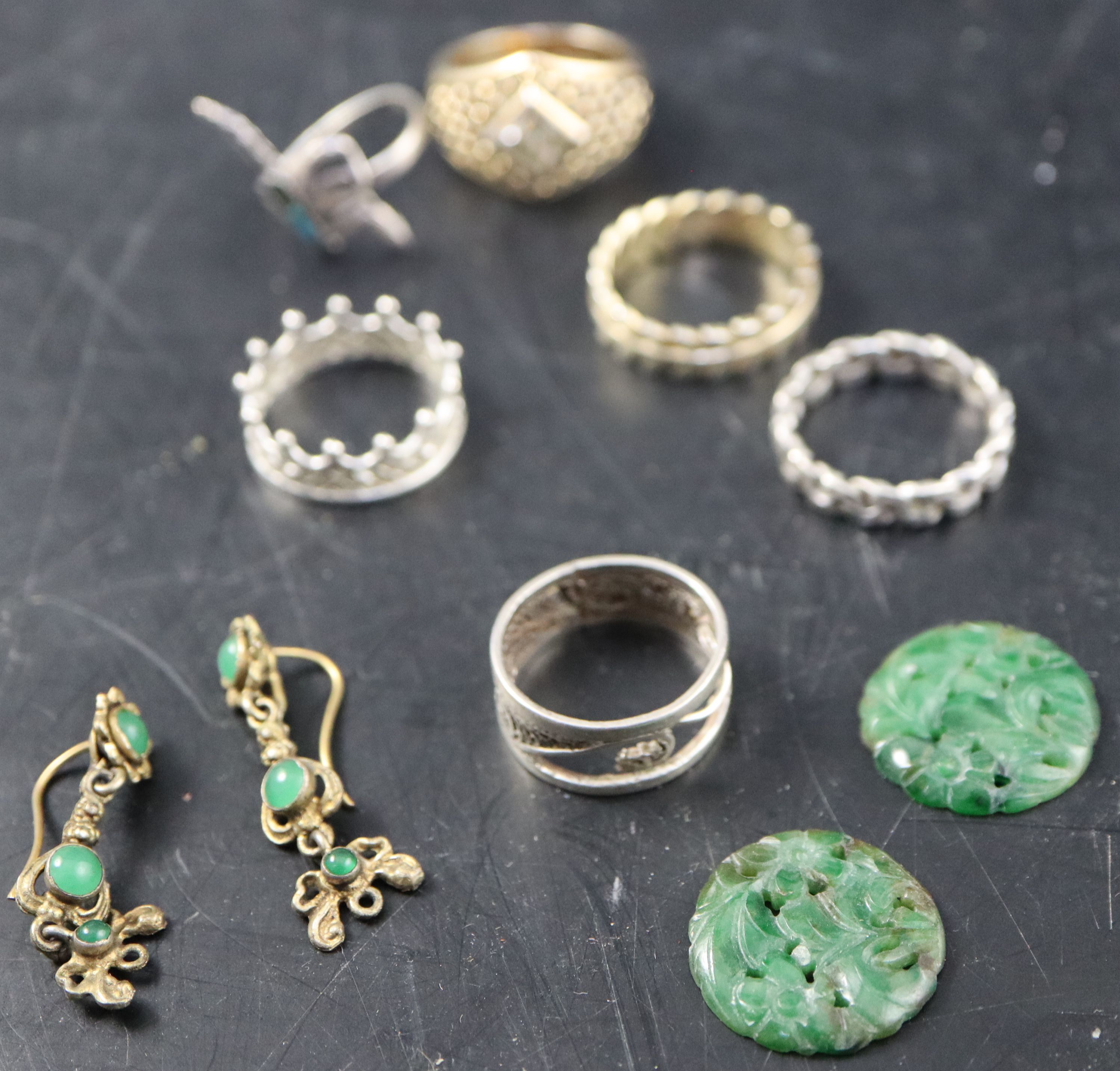 Assorted semi-precious jewellery including a late Victorian silver sovereign case